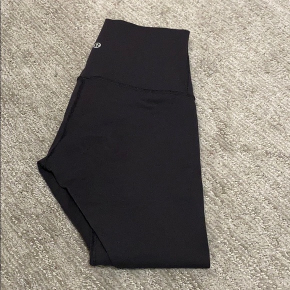 Lululemon capris - Picture 1 of 1